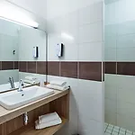 Kyriad Clermont Ferrand Nord - Hotel 3*