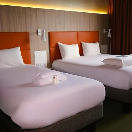 Kyriad Clermont Ferrand Nord - Otel