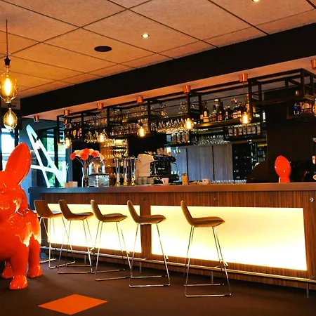 Kyriad Clermont Ferrand Nord - Otel 3*