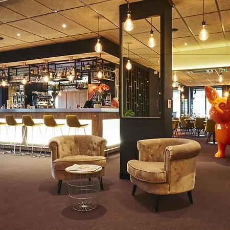 Hotell Kyriad Clermont Ferrand Nord - 3*