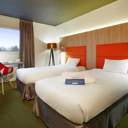 Kyriad Clermont Ferrand Nord - 리옴