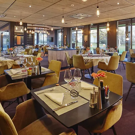 호텔 Kyriad Clermont Ferrand Nord - 3*