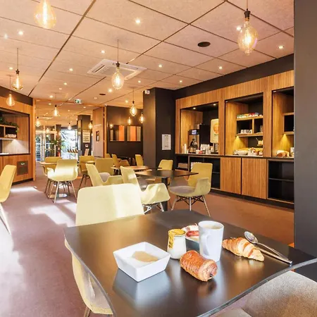 Kyriad Clermont Ferrand Nord - Riom