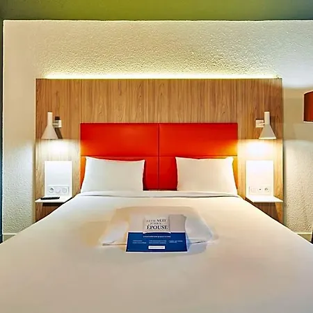 Kyriad Clermont Ferrand Nord - 3* Riom