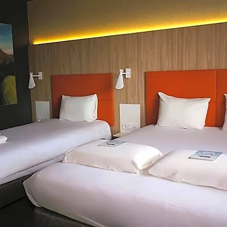 호텔 Kyriad Clermont Ferrand Nord - 3*