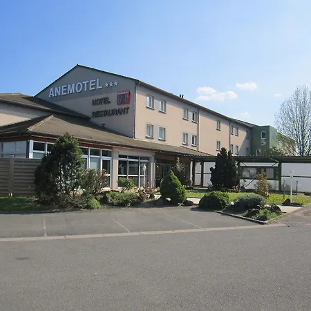 ホテル Kyriad Clermont Ferrand Nord - 3*