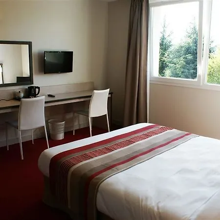 Kyriad Clermont Ferrand Nord - リオン