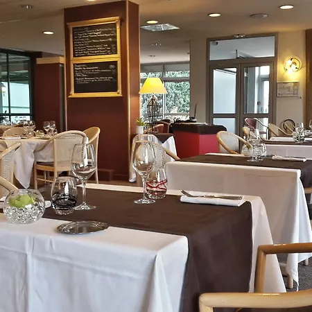 Kyriad Clermont Ferrand Nord - Riom