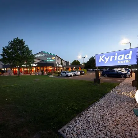 Kyriad Clermont Ferrand Nord - 3* リオン