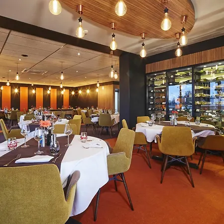 Kyriad Clermont Ferrand Nord - Otel 3*