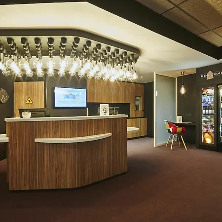 Kyriad Clermont Ferrand Nord - Otel 3*