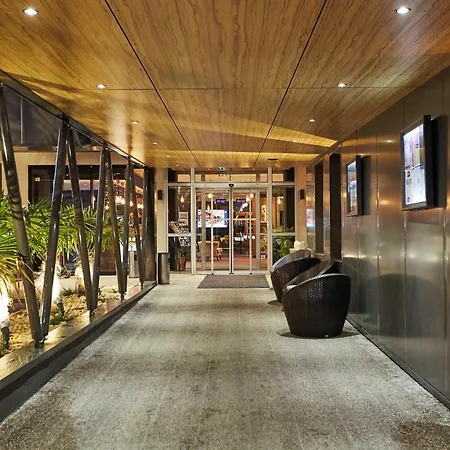 Otel Kyriad Clermont Ferrand Nord - Riom