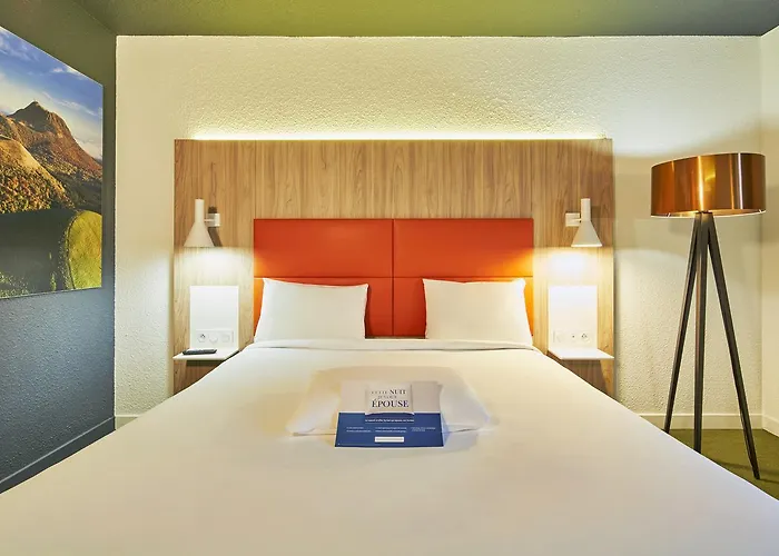 Hotel Kyriad Clermont Ferrand Nord - 3*